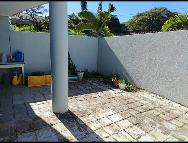 2 BEDROOM APARTMENT FOR SALE IN BLUFF